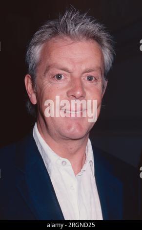 Der berühmte Friseur John Barrett nimmt am 16. Juni 1999 an der After-Party für die Premiere „ein idealer Ehemann“ im Pierre Hotel in New York City Teil. Foto: Henry McGee/MediaPunch Stockfoto