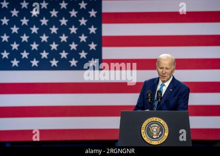 Reportage: President Biden Besuch in Virginia Beach für eine Rede über das Gesundheitswesen (2023) - Präsident Joe Biden spricht über den Schutz des Zugangs zu erschwinglicher Gesundheitsversorgung, Dienstag, 28. Februar 2023, im Kempsville Recreation Center in Virginia Beach, Virginia. Stockfoto