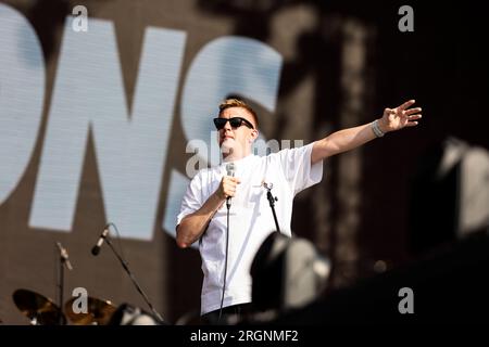 FLORENZ, ITALIEN - 18. JUNI: Jonny Yerrell von den Reytons tritt am 18. Juni 2023 in Florenz auf der Firenze Rocks 2023 auf. (Foto: Roberto Finizio/NurPhoto) Stockfoto