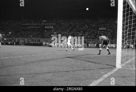 (Originaltitel) Ajax gegen Independiente 3-0, zweites Spiel bei der Weltmeisterschaft, Ajax Angriff ca. September 1972 Stockfoto