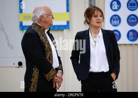 Paris, Frankreich. 11. Aug. 2023. Erik Orsenna anlässlich der Beerdigung der französischen Historikerin Helene Carrere d'Encausse, die am 11. August 2023 in Paris im Alter von 94 Jahren in Paris verstarb, in der Kirche Saint Germain des Pres in Paris, Frankreich, am 5. August 2023. Foto: Raphael Lafargue/ABACAPRESS.COM Kredit: Abaca Press/Alamy Live News Stockfoto