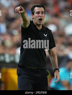 Aston Villa Cheftrainer Unai Emery während des Vorsaison Freundschaftsspiels zwischen dem Valencia FC und dem Aston Villa FC im Mestalla Stadium am 5. August 2023 in Valencia, Spanien. (Foto: Alex Carreras / PRESSINPHOTO) Stockfoto