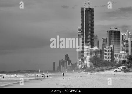 Im Gold Coast B&W Stockfoto