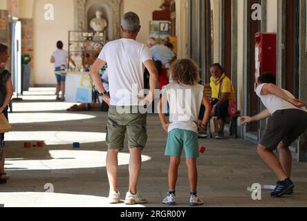 Der jährliche Bocce Quadre, oder Square Bowls Wettbewerb in Mondovi, Italien Stockfoto