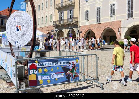 Der jährliche Bocce Quadre, oder Square Bowls Wettbewerb in Mondovi, Italien Stockfoto