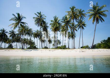 Blick auf einen wunderschönen paradiesischen Strand auf der Insel Ko Yao im Süden Thailands. Stockfoto
