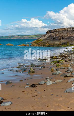 Traeth Y Dolau Beach at New Quay ein Ferienort am Meer mit Blick auf die Cardigan Bay in Ceredigion West Wales UK Stockfoto