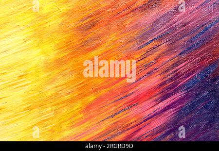 Lebendige abstrakte Pinselstriche in Gelb-, Orange-, Rosa- und Violetttönen, dynamischer künstlerischer Hintergrund. Stockfoto