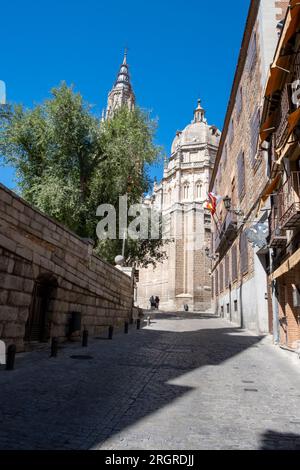 Toledo, Spanien, 02 2022. August. Detail der Kirche der Heiligen Primatskirche von Toledo. Stockfoto