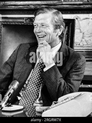 New York, New York: 30. September 1971 Bürgermeister John Lindsay lächelt während einer Pressekonferenz. Stockfoto