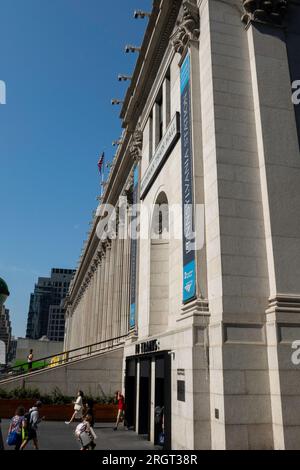 Die Fassade der Moynihan Train Hall 2023, New York City, USA Stockfoto