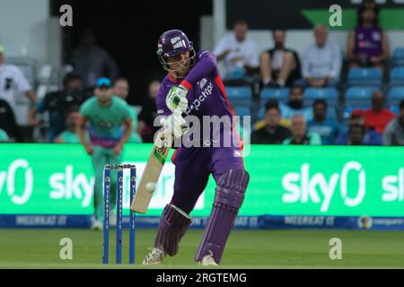 Clean Slate Headingley Stadium, Leeds, West Yorkshire, Großbritannien. 11. Aug. 2023. Northern Supercharger gegen Oval InvincibleÕs während des Hundert Double Header im Clean Slate Headingley Stadium. Tom Banton von Northern Superchargers Batting Credit: Touchlinepics/Alamy Live News Stockfoto
