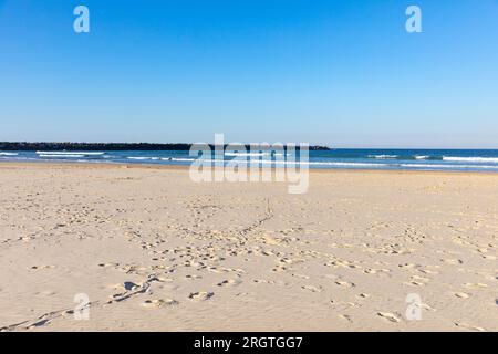 Yamba Küstenstadt im Norden von New South Wales Australien und Turners Beach an einem sonnigen Wintertag 2023, Australien Stockfoto