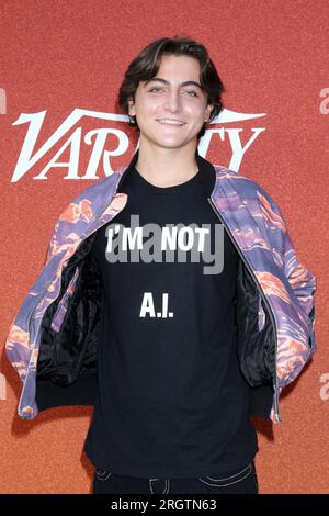 Armen Nahapetian bei Ankunft für VARIETY Power of Young Hollywood Event, NeueHouse Hollywood, Los Angeles, CA 10. August 2023. Foto Von: Priscilla Grant/Everett Collection Stockfoto