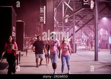 Fort Lauderdale, Florida, USA. 11. August 2023. DRV PNK Stadium während des Spiels Charlotte FC gegen Inter Miami CF im DRV Pink Stadium in Florida, USA. Kredit: Yaroslav Sabitov/YES Market Media/Alamy Live News Stockfoto