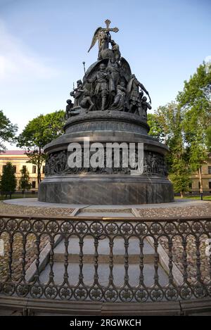 Monument „Millennium of Russia“ (1862) aus nächster Nähe. Veliky Novgorod Stockfoto