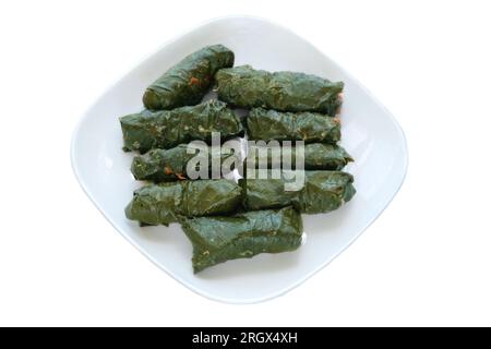 Östliche Küche. Dolma auf einem Teller. Hausmannskost. Draufsicht. Stockfoto