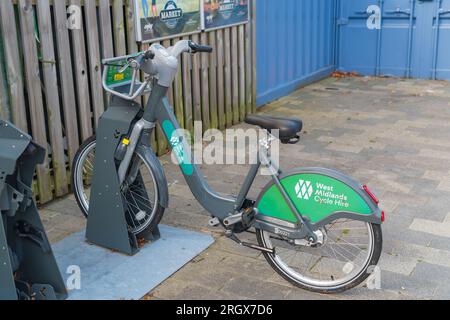 Wolverhampton, Großbritannien - 11. August 2023: Fahrradverleih in West Midlands in Wolverhampton, Großbritannien Stockfoto