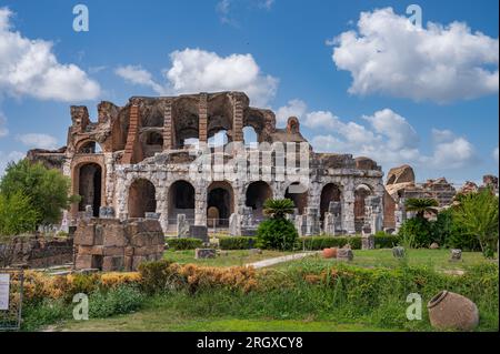 Das Campanian Amphitheater ist ein römisches Amphitheater in der Stadt Santa Maria Capua Vetere - zeitgleich mit dem antiken Capua - zweitgrößter Platz Stockfoto