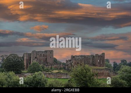 Kenilworth Schloss Sonnenuntergang und Sommertag Stockfoto