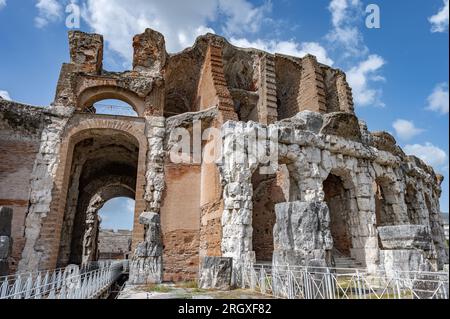 Das Campanian Amphitheater ist ein römisches Amphitheater in der Stadt Santa Maria Capua Vetere - zeitgleich mit dem antiken Capua - zweitgrößter Platz Stockfoto