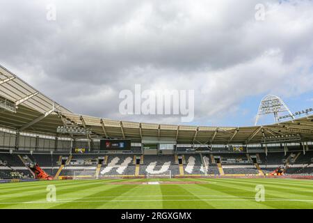 Hull, UK. 12. Aug. 2023. Allgemeiner Blick ins Stadion während des mittwochs stattfindenden Fußballspiels Hull City FC gegen Sheffield FC EFL Championship im MKM Stadium, Hull, Großbritannien am 12. August 2023 Gutschrift: Jede zweite Media/Alamy Live News Stockfoto