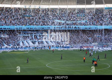 Avellaneda, Buenos Aires, Argentinien. Beeindruckender Empfang vom Publikum des Racing Clubs im Presidente Peron Stadion während des Rennspiels Stockfoto