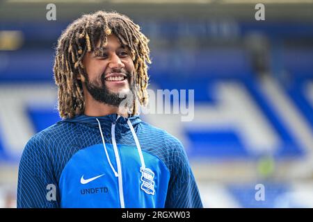 Birmingham, West Midlands, Großbritannien. Birmingham, Großbritannien. 12. Aug. 2023. 12. August 2023; St Andrews, Birmingham, West Midlands, England; EFL Championship Football, Birmingham City gegen Leeds United; Dion Sanderson trifft auf den Boden Credit: Action Plus Sports Images/Alamy Live News Credit: Action Plus Sports Images/Alamy Live News Stockfoto