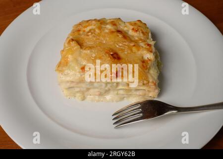 Weißfisch oder Meeresfrüchte Lasagna, Lasagne Bianche di Pesce oder ai Frutti di Mare Stockfoto