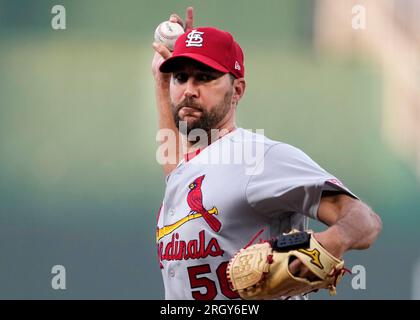 Kansas, USA. 11. Aug. 2023. 11. AUGUST 2023: St. Der erste Pitcher der Louis Cardinals, Adam Wainwright (50), spielt im Kauffman Stadium Kansas City, Missouri. Jon Robichaud/CSM. Kredit: Cal Sport Media/Alamy Live News Stockfoto