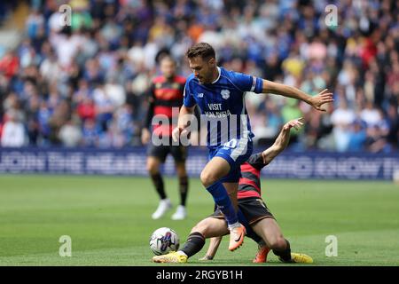 Cardiff, Großbritannien. 12. Aug. 2023. Aaron Ramsey aus Cardiff City in Aktion. EFL Skybet Meisterschaftsspiel, Cardiff City gegen Queens Park Rangers im Cardiff City Stadium in Cardiff, Wales, am Samstag, den 12. August 2023. Dieses Bild darf nur zu redaktionellen Zwecken verwendet werden. Nur redaktionelle Verwendung, Bild von Andrew Orchard/Andrew Orchard Sports Photography/Alamy Live News Credit: Andrew Orchard Sports Photography/Alamy Live News Stockfoto