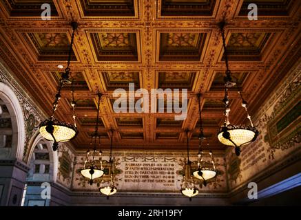 Innenraum oder das Chicago Cultural Center, Library, The Loop, Downtown Chicago, Illinois, Usa Stockfoto