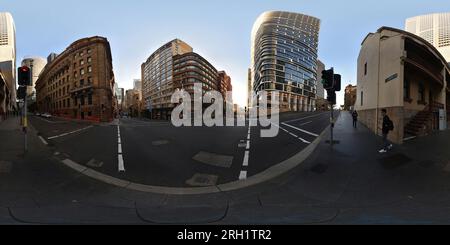 360 Grad Panorama Ansicht von Historische Terrassen gegenüber dem Gebäude des Department of Education, dem Quay Quarter Tower, im Sandsteinviertel von Sydney.