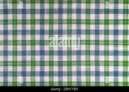 Grün und blau karierter Stoff, Schottenmuster. Hemdstoff, Tischdecke, Leinenkaro, klassisches schottisches Karomuster. Hintergrund Stockfoto