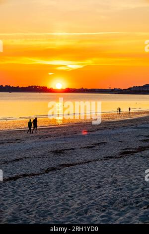 Sonnenuntergang vor den Toren der Halbinsel Quiberon entlang der wunderschönen Atlantikküste - Bretagne - Frankreich Stockfoto