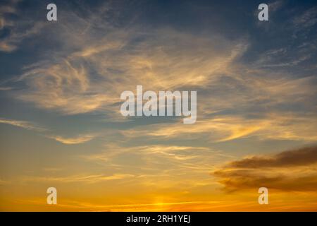 Sonnenuntergang vor den Toren der Halbinsel Quiberon entlang der wunderschönen Atlantikküste - Bretagne - Frankreich Stockfoto