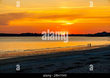 Sonnenuntergang vor den Toren der Halbinsel Quiberon entlang der wunderschönen Atlantikküste - Bretagne - Frankreich Stockfoto