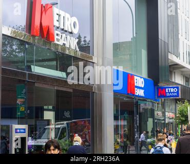 Zweigstelle der Metro Bank in Hammersmith, London, Großbritannien Stockfoto