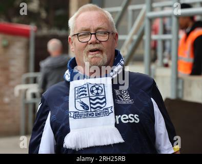 Southend Fan während eines Spiels der National League zwischen Dagenham und Redbridge gegen Southend United in der Victoria Road, Dagenham am 12. August 2023 Stockfoto