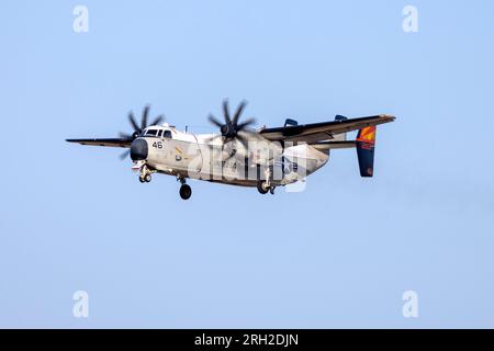 United States Navy Grumman C-2A Greyhound (G-123) (REG: 162159) trifft zum zweiten Mal für den Tag in Malta ein. Stockfoto