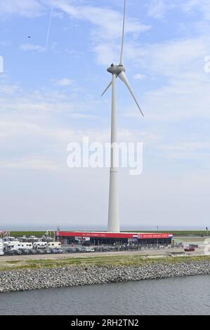 Im April 2022 wurde im Eemshaven in Groningen ein Büro von Holland Norway Lines für die neue Fährverbindung zwischen den Niederlanden und Norwegen eröffnet. Stockfoto