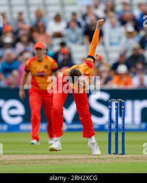 Edgbaston, Birmingham, Großbritannien. 13. Aug. 2023. The 100 Womens Cricket, Birmingham Phoenix gegen Oval Invincibles; Issy Wong von Birmingham Phoenix Bowling Credit: Action Plus Sports/Alamy Live News Stockfoto