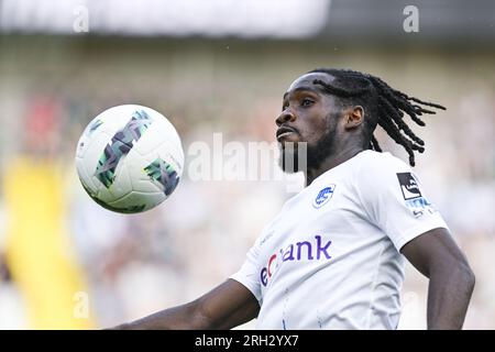 Brügge, Belgien. 13. Aug. 2023. Joseph Paintsil von Genk in Aktion während eines Fußballspiels zwischen Cercle Brügge und KRC Genk, Sonntag, den 13. August 2023 in Brügge, am 3/30. Tag der ersten Division der belgischen Meisterschaft „Jupiler Pro League“ 2023-2024. BELGA FOTO TOM GOYVAERTS Kredit: Belga News Agency/Alamy Live News Stockfoto