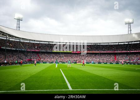 Rotterdam, Niederlande. 13. Aug. 2023. Rotterdam - Feyenoord-Fans während des Eredivisie-Spiels Feyenoord gegen Fortuna Sittard im Stadion Feijenoord De Kuip am 13. August 2023 in Rotterdam, Niederlande. Kredit: Box to box images/Alamy Live News Stockfoto