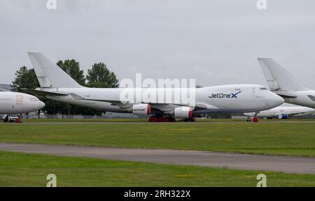 Air Atlanta, Isländisch, JetOneX Boeing 747-400, TF-AMD im Lager am Flughafen Cotswold Stockfoto