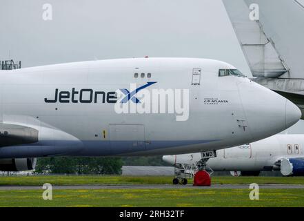 Air Atlanta, Isländisch, JetOneX Boeing 747-400, TF-AMD im Lager am Flughafen Cotswold Stockfoto
