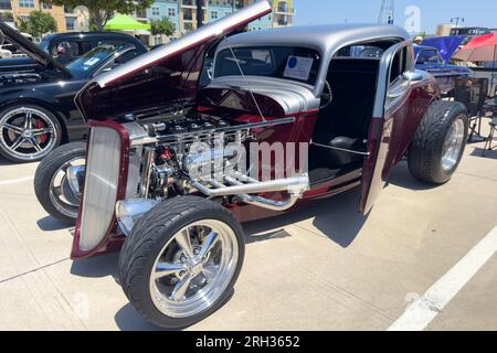 Little Elm, Texas - 11. Juni 2023: amerikanisches Oldtimer Ford Model B 3 Coupe. Stockfoto