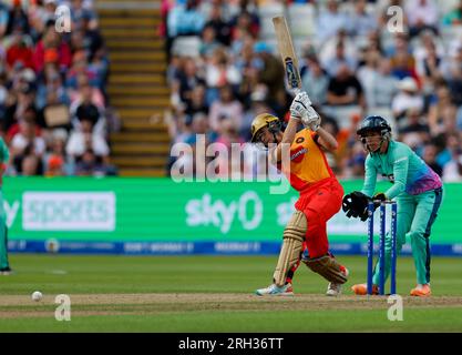 Edgbaston, Birmingham, Großbritannien. 13. Aug. 2023. The 100 Damen Cricket, Birmingham Phoenix gegen Oval Invincibles; Tess Flintoff von Birmingham Phoenix Credit: Action Plus Sports/Alamy Live News Stockfoto