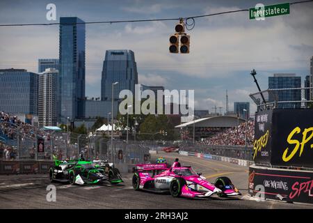 Nashville, Tennessee, USA. 6. Aug. 2023. CALLUM ILOTT (77) aus Cambridge, Cambridgeshire, England, fährt während des Big Machine Music City Grand Prix in den Straßen von Nashville in Nashville, Tennessee, auf der Rennstrecke. (Kreditbild: © Colin Mayr Grindstone Media Grou/ASP) NUR REDAKTIONELLE VERWENDUNG! Nicht für den kommerziellen GEBRAUCH! Stockfoto