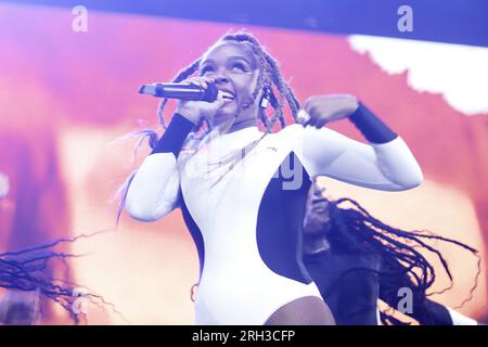 San Francisco, Usa. 11. Aug. 2023. Janelle Monae tritt am 11. August 2023 beim Outside Lands Festival 2023 im Golden Gate Park in San Francisco, Kalifornien, auf. Gedreht von Annie Lesser Credit, Imagespace/Alamy Live News Stockfoto